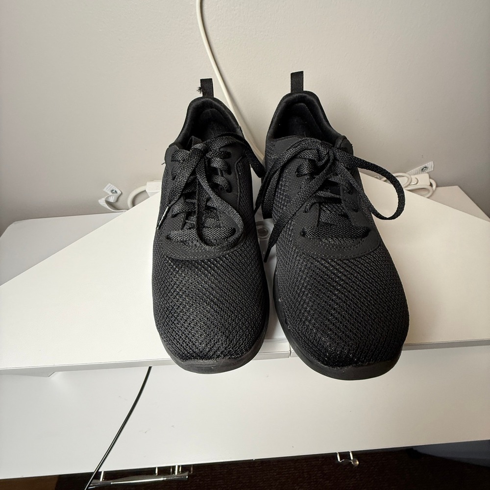 Skechers Athletic Sneakers Wide‎ Fit US Womens 7.5 Black